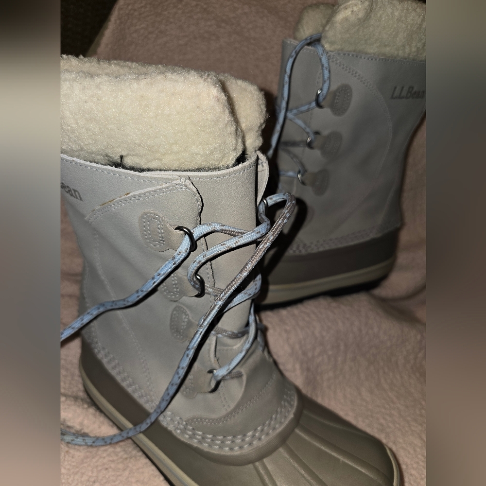 L.L. Bean Women's Light Gray Winter Boots
